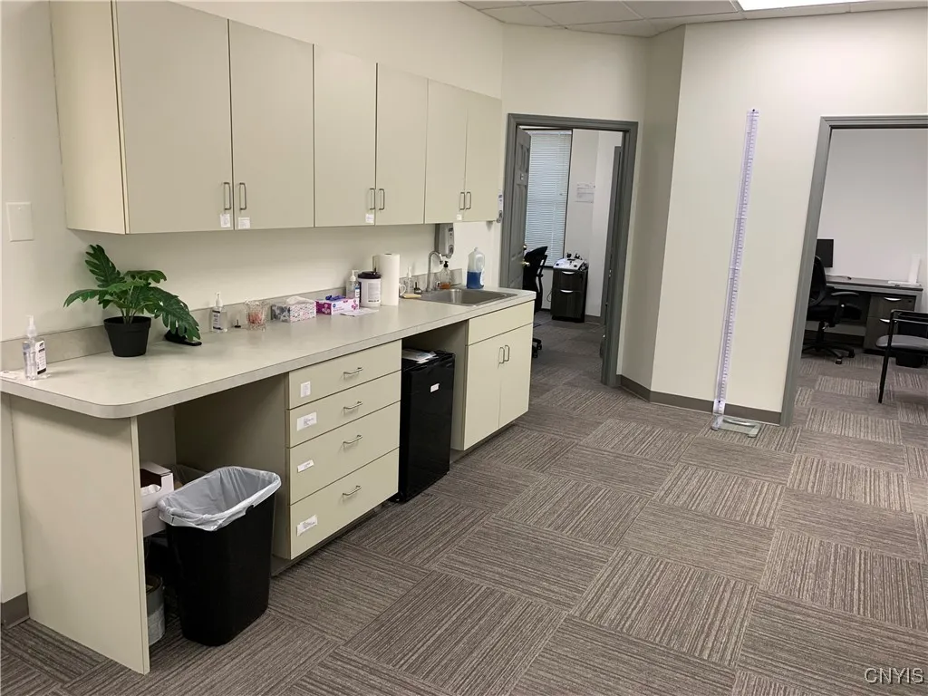 207 Pine Street, Syracuse, New York 13210, Syracuse, New York 13210, ,Commercial Lease,For Rent,207 Pine Street, Syracuse, New York 13210,S1632112