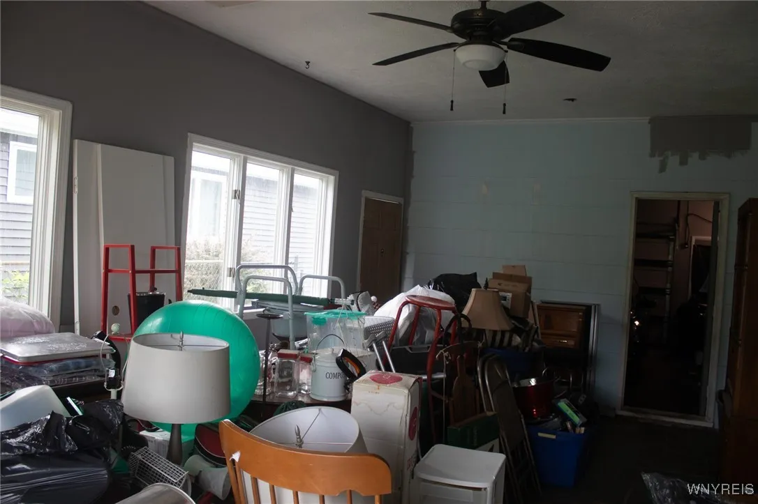 25 Oakwood Drive, Cheektowaga, New York 14227, Cheektowaga, New York 14227, 2 Bedrooms Bedrooms, 5 Rooms Rooms,1 BathroomBathrooms,Residential,For Sale,25 Oakwood Drive, Cheektowaga, New York 14227,B1632506