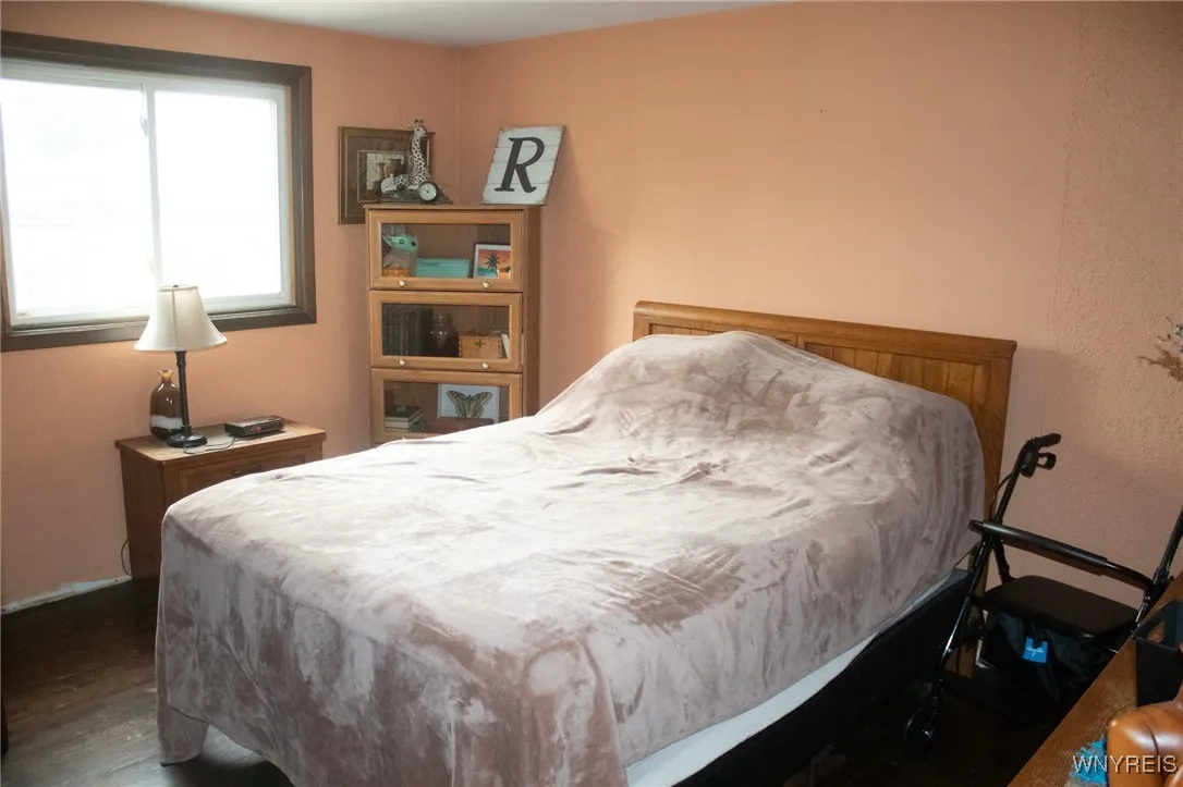 25 Oakwood Drive, Cheektowaga, New York 14227, Cheektowaga, New York 14227, 2 Bedrooms Bedrooms, 5 Rooms Rooms,1 BathroomBathrooms,Residential,For Sale,25 Oakwood Drive, Cheektowaga, New York 14227,B1632506