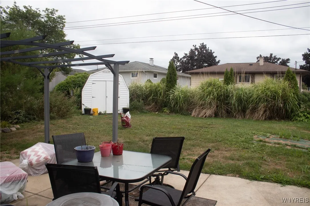 25 Oakwood Drive, Cheektowaga, New York 14227, Cheektowaga, New York 14227, 2 Bedrooms Bedrooms, 5 Rooms Rooms,1 BathroomBathrooms,Residential,For Sale,25 Oakwood Drive, Cheektowaga, New York 14227,B1632506