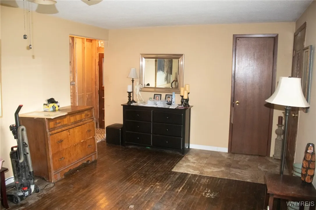 25 Oakwood Drive, Cheektowaga, New York 14227, Cheektowaga, New York 14227, 2 Bedrooms Bedrooms, 5 Rooms Rooms,1 BathroomBathrooms,Residential,For Sale,25 Oakwood Drive, Cheektowaga, New York 14227,B1632506