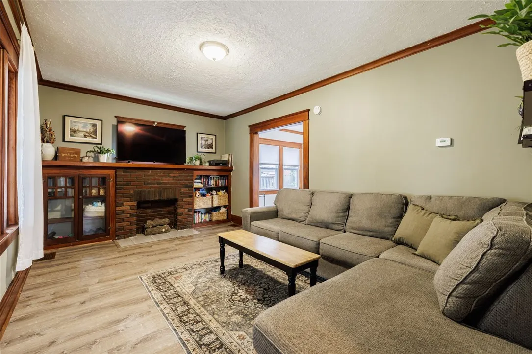 223 Navarre Road, Rochester, New York 14621, Rochester, New York 14621, 3 Bedrooms Bedrooms, 8 Rooms Rooms,1 BathroomBathrooms,Residential,For Sale,223 Navarre Road, Rochester, New York 14621,R1632634