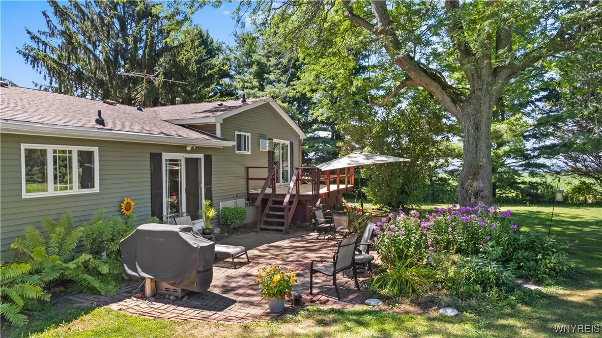 1133 Perry Road, Sheldon, New York 14145, Sheldon, New York 14145, 3 Bedrooms Bedrooms, 6 Rooms Rooms,2 BathroomsBathrooms,Residential,For Sale,1133 Perry Road, Sheldon, New York 14145,B1631582