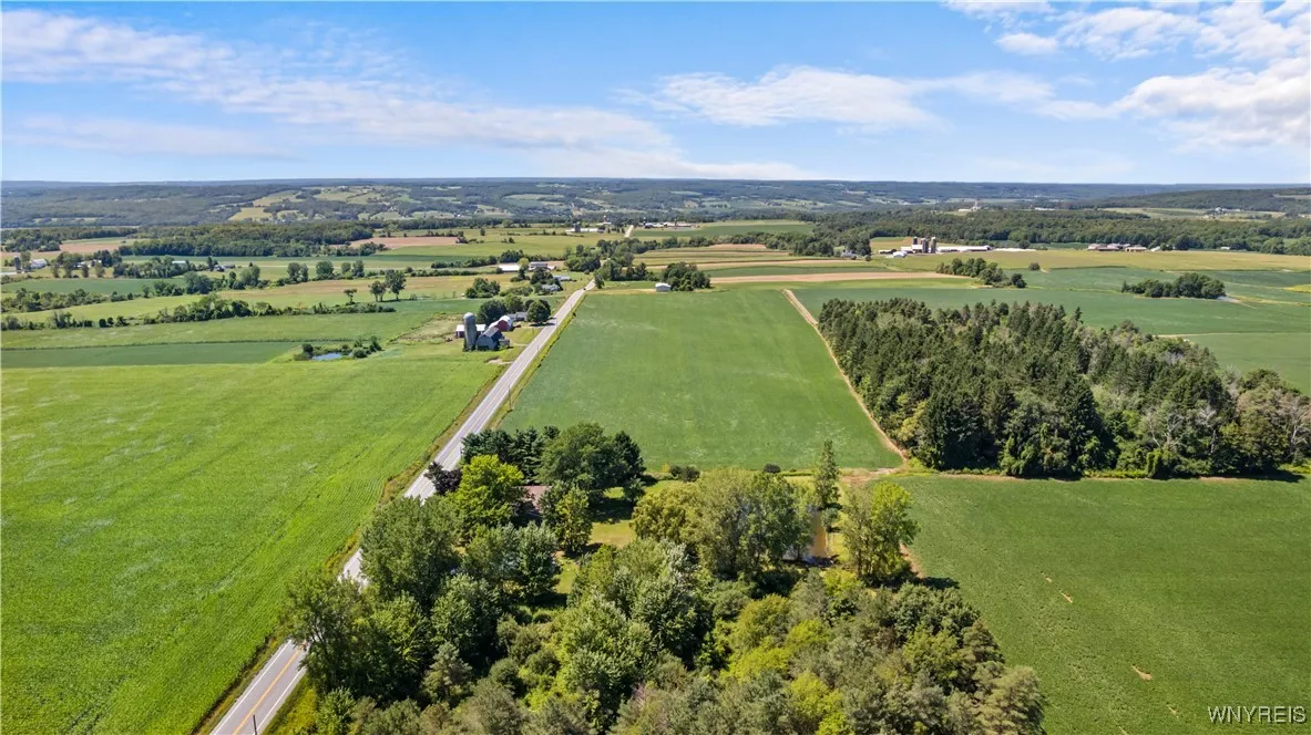 1133 Perry Road, Sheldon, New York 14145, Sheldon, New York 14145, 3 Bedrooms Bedrooms, 6 Rooms Rooms,2 BathroomsBathrooms,Residential,For Sale,1133 Perry Road, Sheldon, New York 14145,B1631582