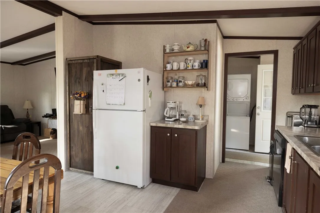 941 Waterloo Geneva Rd Road 42, Covert, New York 1, Waterloo, New York 13165, 3 Bedrooms Bedrooms, 5 Rooms Rooms,2 BathroomsBathrooms,Residential,For Sale,941 Waterloo Geneva Rd Road 42, Covert, New York 1,R1631474