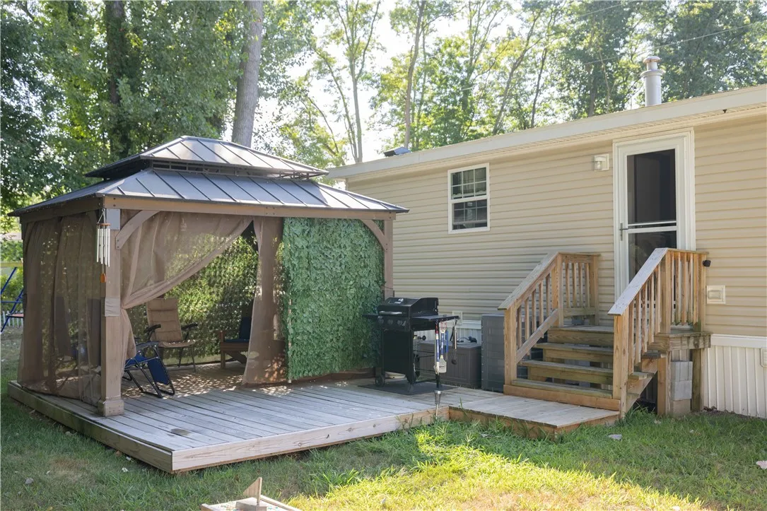 Gazebo/Deck