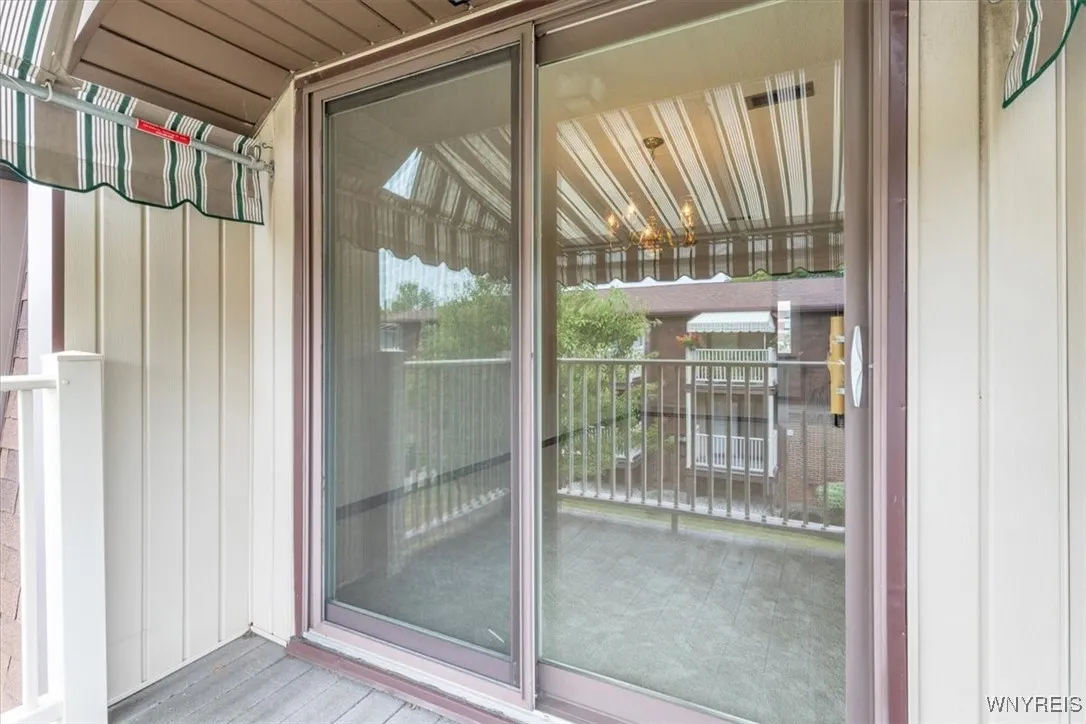 3932 Ridge Lea Road D, Amherst, New York 14228, Amherst, New York 14228, 2 Bedrooms Bedrooms, 4 Rooms Rooms,1 BathroomBathrooms,Residential,Closed,3932 Ridge Lea Road D, Amherst, New York 14228,0,B1632264