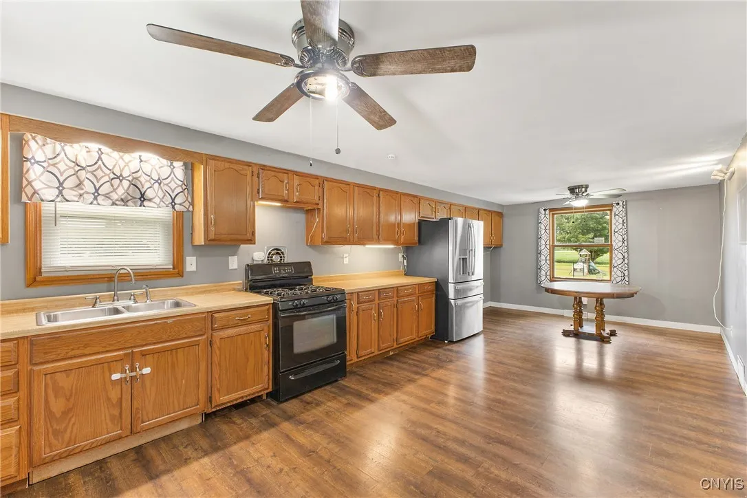   Area for a large table for meals.  If buyer wants the table, it can stay.