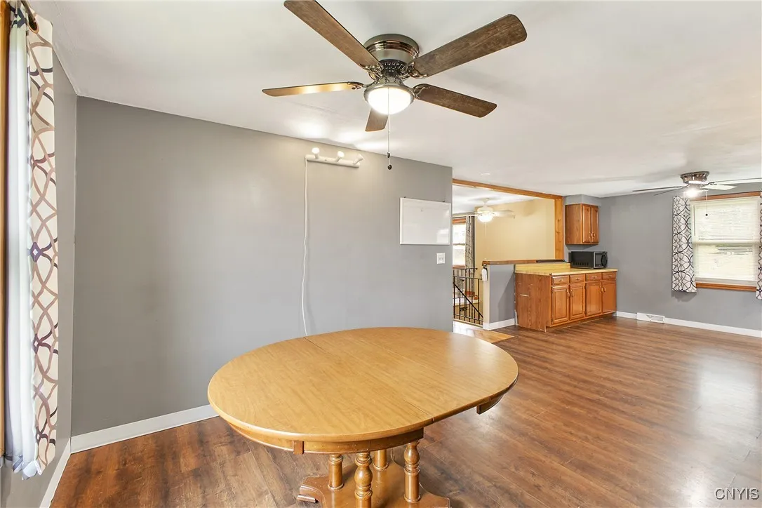   Family & friends will love to gather here !!