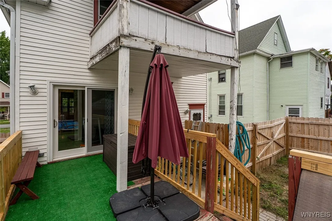 69 Simson Street, Tonawanda, New York 14150, Tonawanda, New York 14150, 3 Bedrooms Bedrooms, 11 Rooms Rooms,2 BathroomsBathrooms,Residential,Closed,69 Simson Street, Tonawanda, New York 14150,0,B1632514