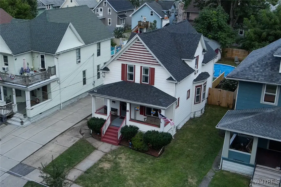69 Simson Street, Tonawanda, New York 14150, Tonawanda, New York 14150, 3 Bedrooms Bedrooms, 11 Rooms Rooms,2 BathroomsBathrooms,Residential,Closed,69 Simson Street, Tonawanda, New York 14150,0,B1632514