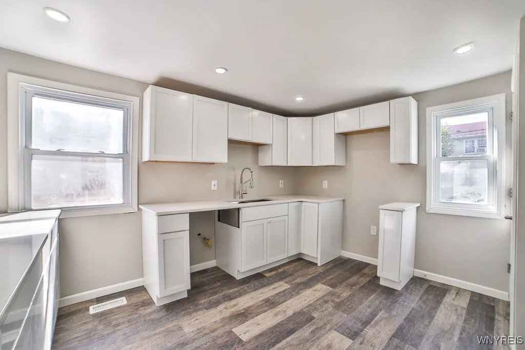 367 Phyllis Avenue, Buffalo, New York 14215, Buffalo, New York 14215, 3 Bedrooms Bedrooms, 7 Rooms Rooms,2 BathroomsBathrooms,Residential,For Sale,367 Phyllis Avenue, Buffalo, New York 14215,0,B1632686
