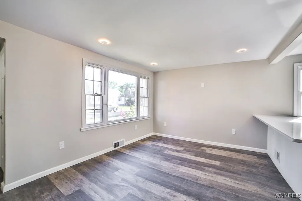 367 Phyllis Avenue, Buffalo, New York 14215, Buffalo, New York 14215, 3 Bedrooms Bedrooms, 7 Rooms Rooms,2 BathroomsBathrooms,Residential,For Sale,367 Phyllis Avenue, Buffalo, New York 14215,0,B1632686