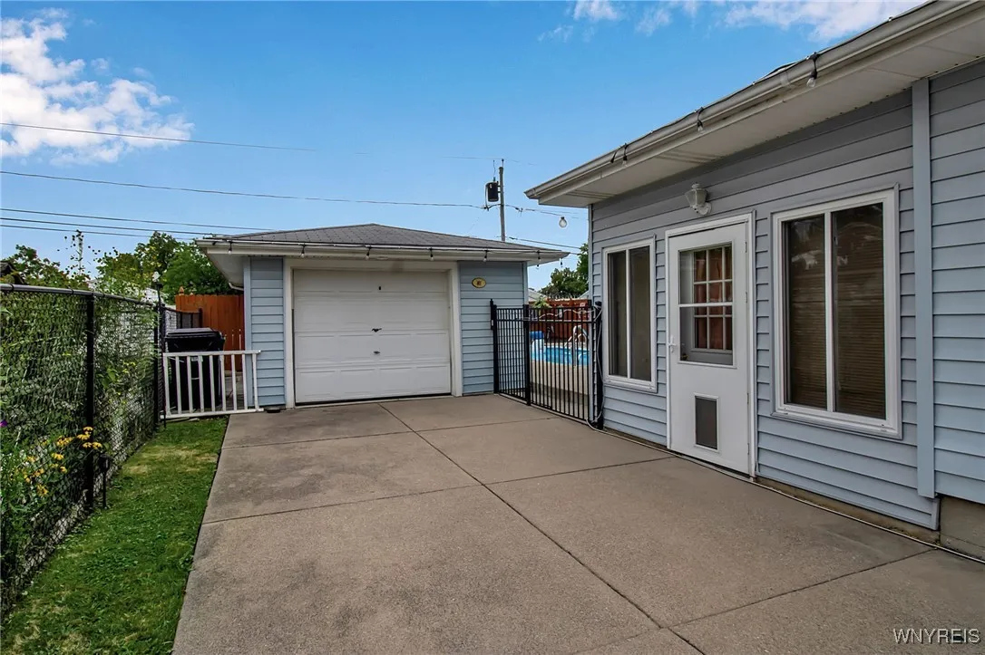 157 Newell Avenue, Tonawanda, New York 14150, Tonawanda, New York 14150, 3 Bedrooms Bedrooms, 6 Rooms Rooms,1 BathroomBathrooms,Residential,Closed,157 Newell Avenue, Tonawanda, New York 14150,0,B1631477