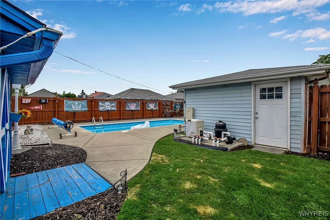157 Newell Avenue, Tonawanda, New York 14150, Tonawanda, New York 14150, 3 Bedrooms Bedrooms, 6 Rooms Rooms,1 BathroomBathrooms,Residential,Closed,157 Newell Avenue, Tonawanda, New York 14150,0,B1631477