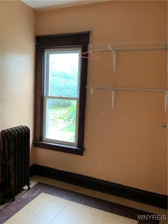 562 Fargo Avenue, Buffalo, New York 14213, Buffalo, New York 14213, 2 Bedrooms Bedrooms, 5 Rooms Rooms,1 BathroomBathrooms,Residential Lease,For Rent,562 Fargo Avenue, Buffalo, New York 14213,B1632738