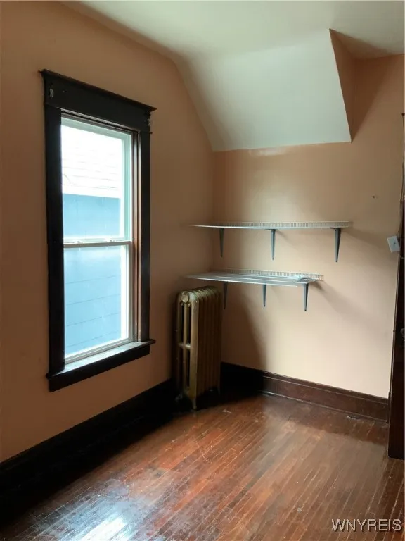 562 Fargo Avenue, Buffalo, New York 14213, Buffalo, New York 14213, 2 Bedrooms Bedrooms, 5 Rooms Rooms,1 BathroomBathrooms,Residential Lease,For Rent,562 Fargo Avenue, Buffalo, New York 14213,B1632738