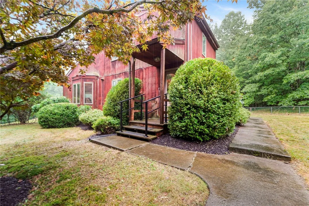 159 Beartown Road, Fenton, New York 13833, Fenton, New York 13833, 4 Bedrooms Bedrooms, 10 Rooms Rooms,3 BathroomsBathrooms,Residential,Closed,159 Beartown Road, Fenton, New York 13833,0,R1632531