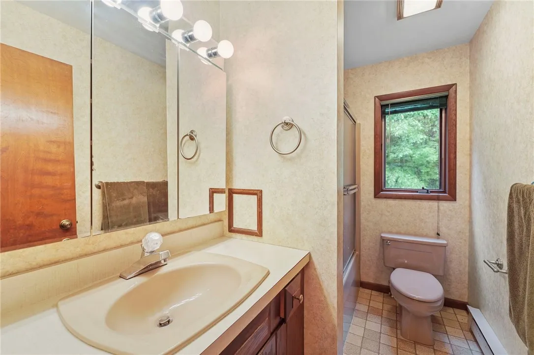 159 Beartown Road, Fenton, New York 13833, Fenton, New York 13833, 4 Bedrooms Bedrooms, 10 Rooms Rooms,3 BathroomsBathrooms,Residential,Closed,159 Beartown Road, Fenton, New York 13833,0,R1632531