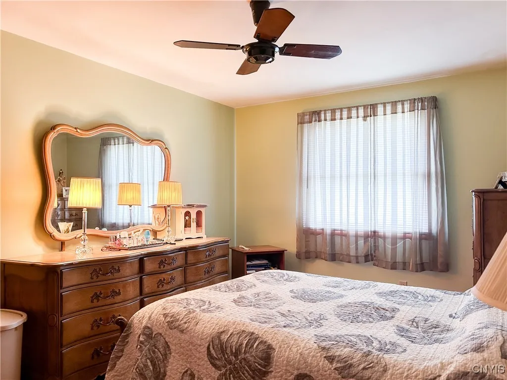 6463 Wembridge Drive, Dewitt, New York 13057, De Witt, New York 13057, 3 Bedrooms Bedrooms, 10 Rooms Rooms,1 BathroomBathrooms,Residential,Closed,6463 Wembridge Drive, Dewitt, New York 13057,0,S1632489