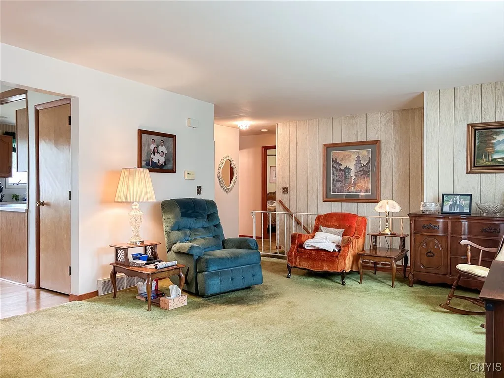 6463 Wembridge Drive, Dewitt, New York 13057, De Witt, New York 13057, 3 Bedrooms Bedrooms, 10 Rooms Rooms,1 BathroomBathrooms,Residential,Closed,6463 Wembridge Drive, Dewitt, New York 13057,0,S1632489