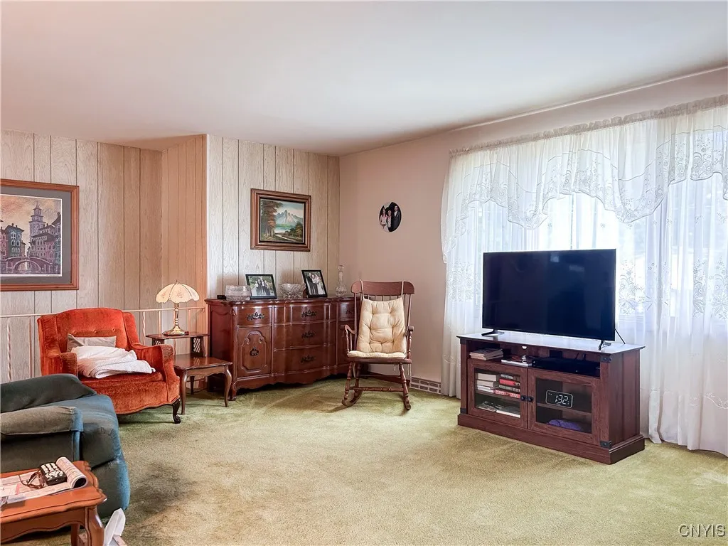 6463 Wembridge Drive, Dewitt, New York 13057, De Witt, New York 13057, 3 Bedrooms Bedrooms, 10 Rooms Rooms,1 BathroomBathrooms,Residential,Closed,6463 Wembridge Drive, Dewitt, New York 13057,0,S1632489