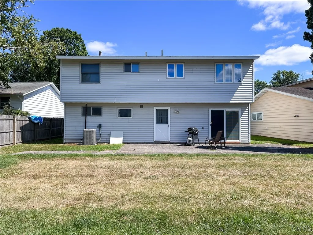 6463 Wembridge Drive, Dewitt, New York 13057, De Witt, New York 13057, 3 Bedrooms Bedrooms, 10 Rooms Rooms,1 BathroomBathrooms,Residential,Closed,6463 Wembridge Drive, Dewitt, New York 13057,0,S1632489