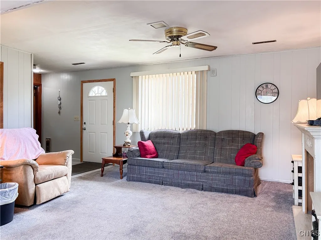 6463 Wembridge Drive, Dewitt, New York 13057, De Witt, New York 13057, 3 Bedrooms Bedrooms, 10 Rooms Rooms,1 BathroomBathrooms,Residential,Closed,6463 Wembridge Drive, Dewitt, New York 13057,0,S1632489