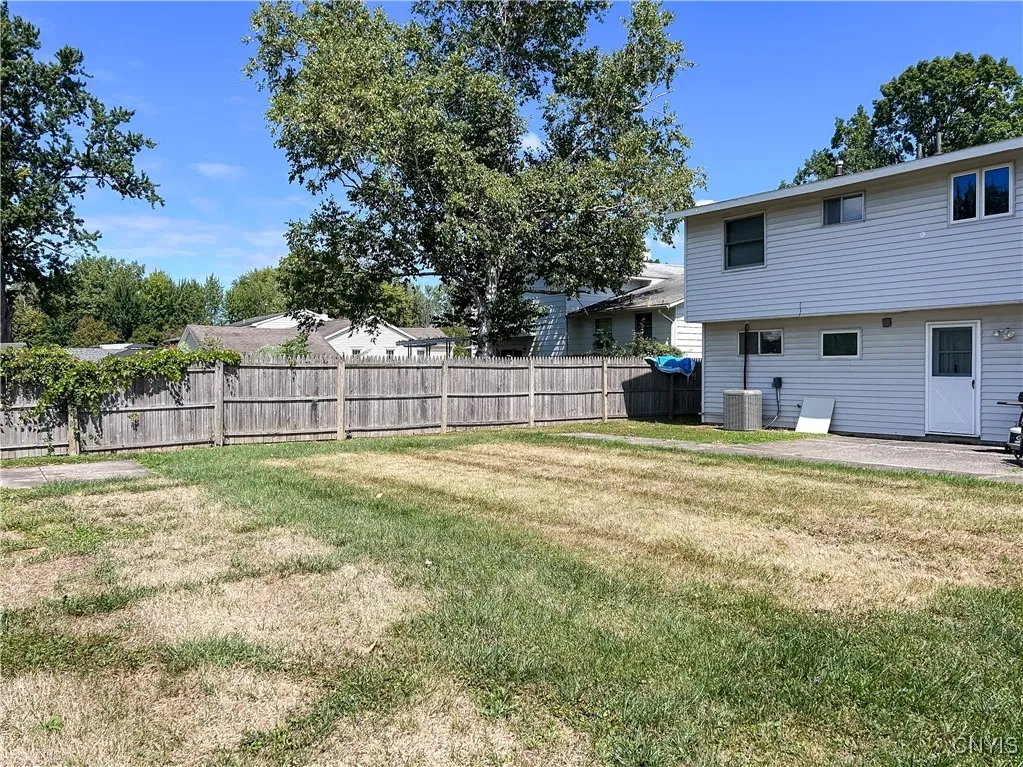 6463 Wembridge Drive, Dewitt, New York 13057, De Witt, New York 13057, 3 Bedrooms Bedrooms, 10 Rooms Rooms,1 BathroomBathrooms,Residential,Closed,6463 Wembridge Drive, Dewitt, New York 13057,0,S1632489