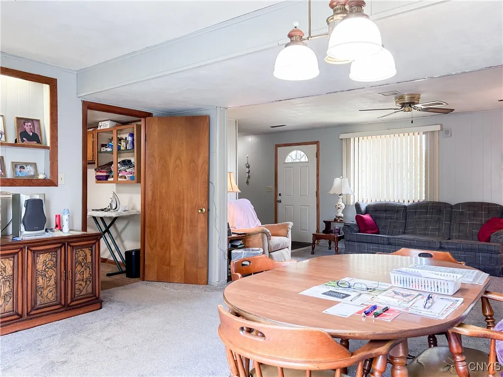 6463 Wembridge Drive, Dewitt, New York 13057, De Witt, New York 13057, 3 Bedrooms Bedrooms, 10 Rooms Rooms,1 BathroomBathrooms,Residential,Closed,6463 Wembridge Drive, Dewitt, New York 13057,0,S1632489