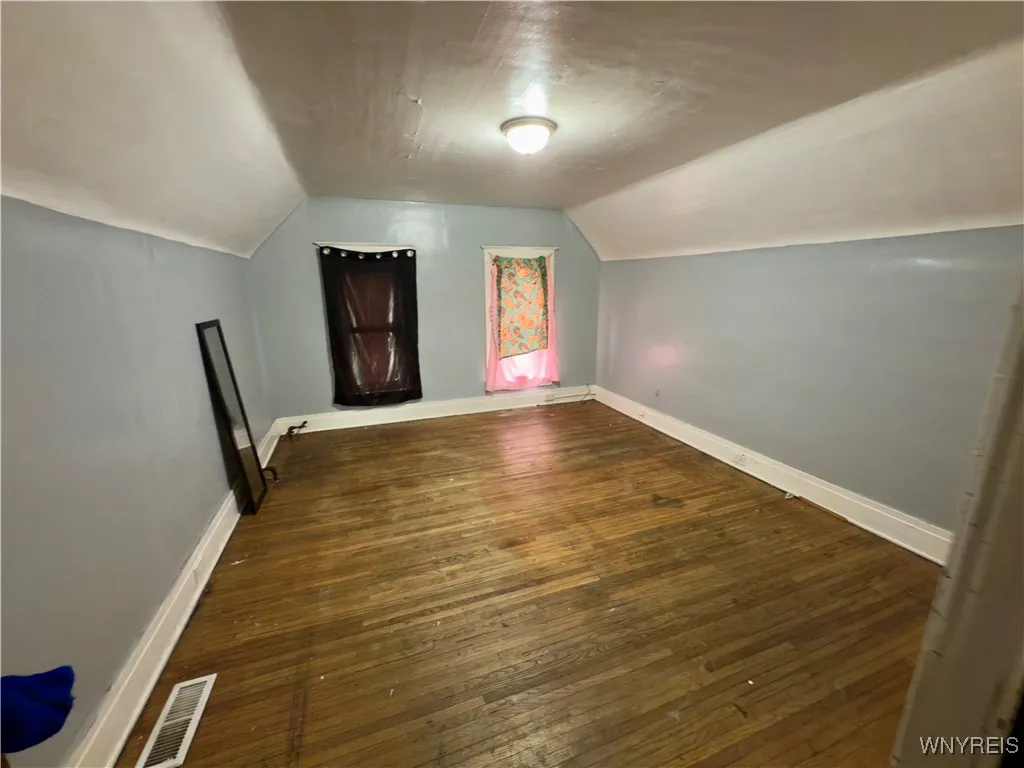 198 Grape Street, Buffalo, New York 14204, Buffalo, New York 14204, 4 Bedrooms Bedrooms, 9 Rooms Rooms,1 BathroomBathrooms,Residential,For Sale,198 Grape Street, Buffalo, New York 14204,B1632729
