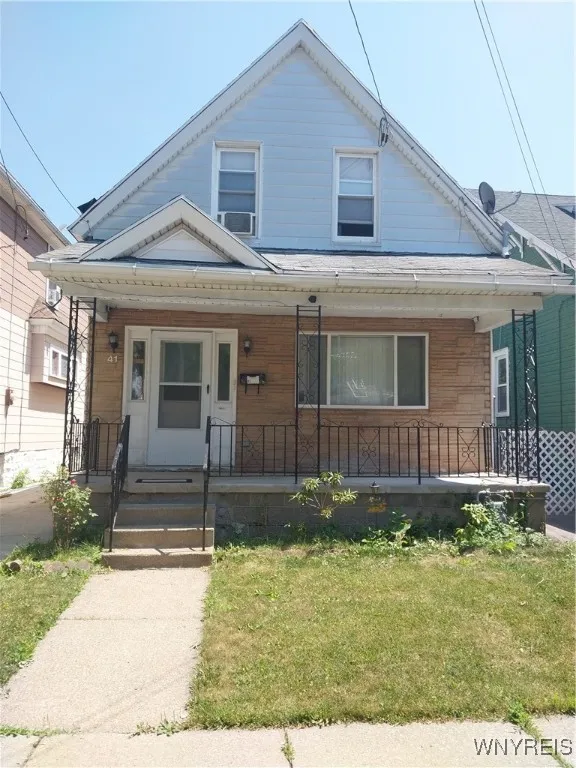 41 Peoria Street, Buffalo, New York 14207, Buffalo, New York 14207, 3 Bedrooms Bedrooms, 6 Rooms Rooms,1 BathroomBathrooms,Residential,For Sale,41 Peoria Street, Buffalo, New York 14207,0,B1632537