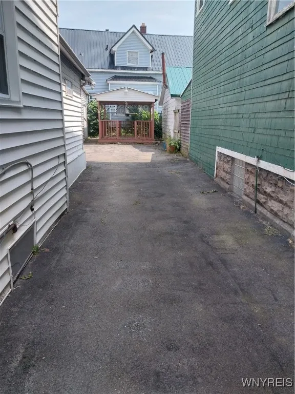 41 Peoria Street, Buffalo, New York 14207, Buffalo, New York 14207, 3 Bedrooms Bedrooms, 6 Rooms Rooms,1 BathroomBathrooms,Residential,For Sale,41 Peoria Street, Buffalo, New York 14207,0,B1632537
