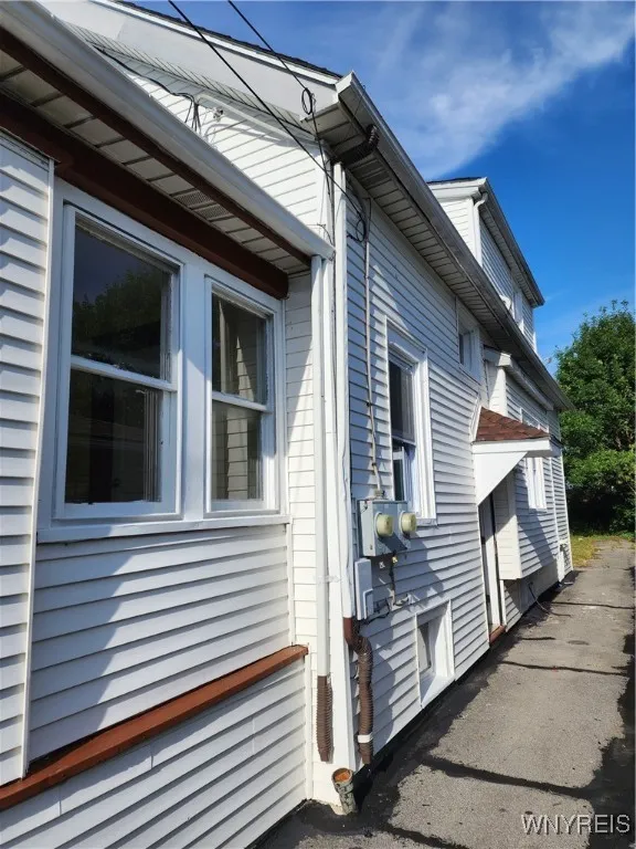 13 Sprenger Avenue, Buffalo, New York 14211, Buffalo, New York 14211, 4 Bedrooms Bedrooms, ,2 BathroomsBathrooms,Residential,For Sale,13 Sprenger Avenue, Buffalo, New York 14211,0,B1632608
