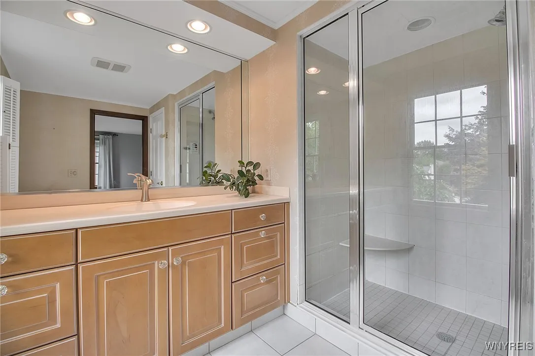 132 Southwedge Drive, Amherst, New York 14068, Amherst, New York 14068, 4 Bedrooms Bedrooms, 8 Rooms Rooms,2 BathroomsBathrooms,Residential,Closed,132 Southwedge Drive, Amherst, New York 14068,0,B1631272