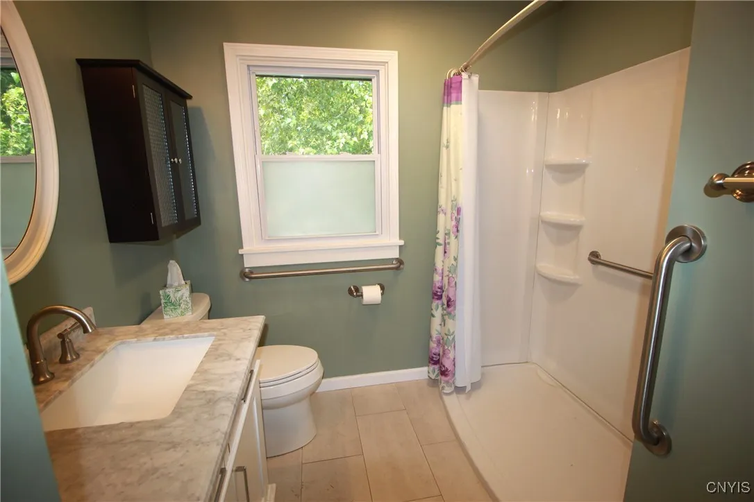 301 Winchester Road, Dewitt, New York 13057, De Witt, New York 13057, 3 Bedrooms Bedrooms, 5 Rooms Rooms,1 BathroomBathrooms,Residential,For Sale,301 Winchester Road, Dewitt, New York 13057,S1632717