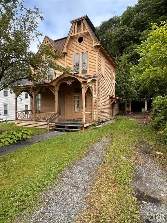 620 East Monroe Street, Little Falls City, New Yor, Little Falls City, New York 13365, 4 Bedrooms Bedrooms, 8 Rooms Rooms,1 BathroomBathrooms,Residential,Closed,620 East Monroe Street, Little Falls City, New Yor,0,S1632782