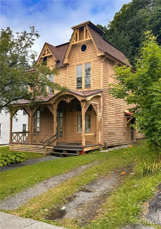 620 East Monroe Street, Little Falls City, New Yor, Little Falls City, New York 13365, 4 Bedrooms Bedrooms, 8 Rooms Rooms,1 BathroomBathrooms,Residential,Closed,620 East Monroe Street, Little Falls City, New Yor,0,S1632782