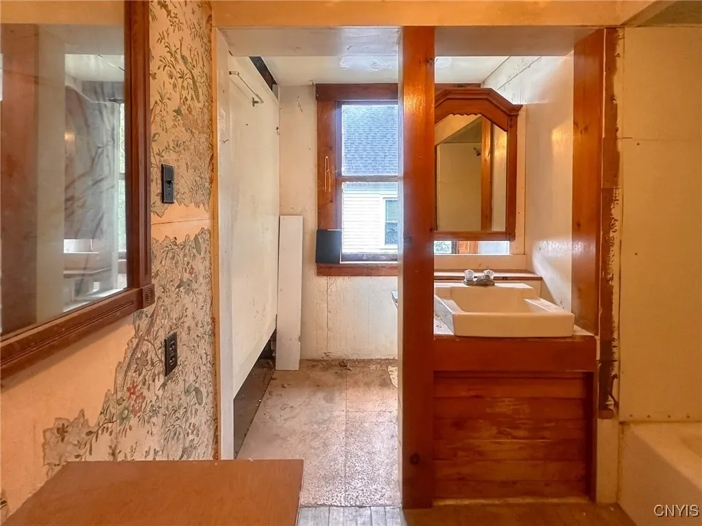620 East Monroe Street, Little Falls City, New Yor, Little Falls City, New York 13365, 4 Bedrooms Bedrooms, 8 Rooms Rooms,1 BathroomBathrooms,Residential,Closed,620 East Monroe Street, Little Falls City, New Yor,0,S1632782