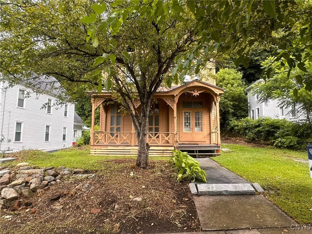 620 East Monroe Street, Little Falls City, New Yor, Little Falls City, New York 13365, 4 Bedrooms Bedrooms, 8 Rooms Rooms,1 BathroomBathrooms,Residential,Closed,620 East Monroe Street, Little Falls City, New Yor,0,S1632782