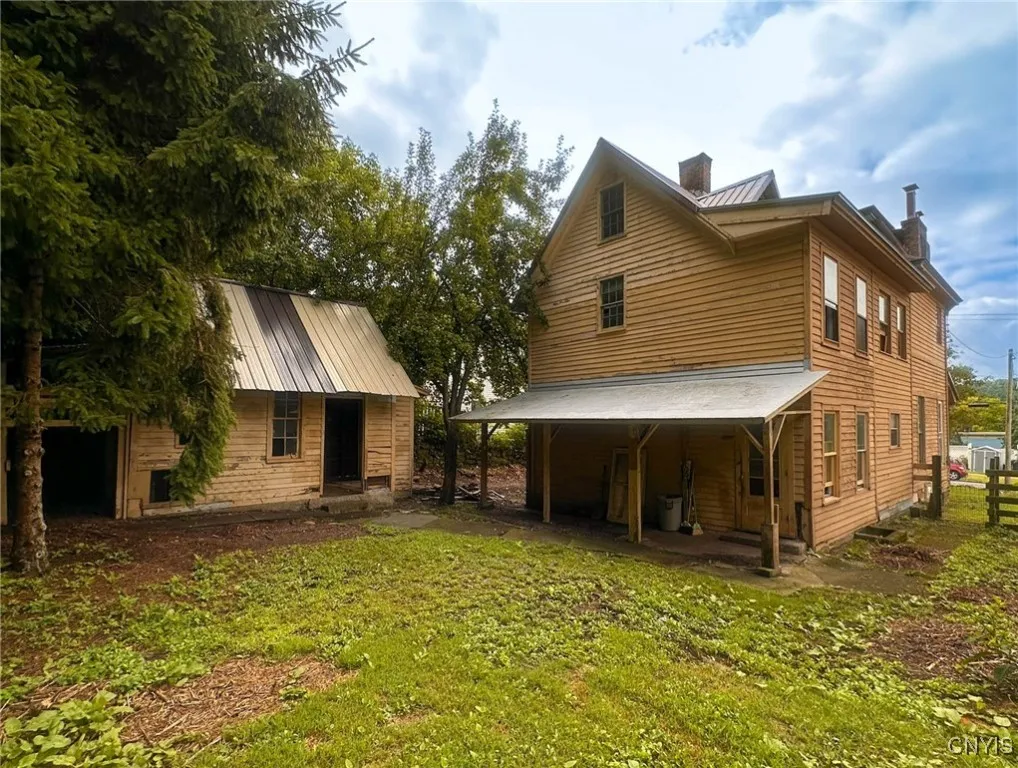 620 East Monroe Street, Little Falls City, New Yor, Little Falls City, New York 13365, 4 Bedrooms Bedrooms, 8 Rooms Rooms,1 BathroomBathrooms,Residential,Closed,620 East Monroe Street, Little Falls City, New Yor,0,S1632782