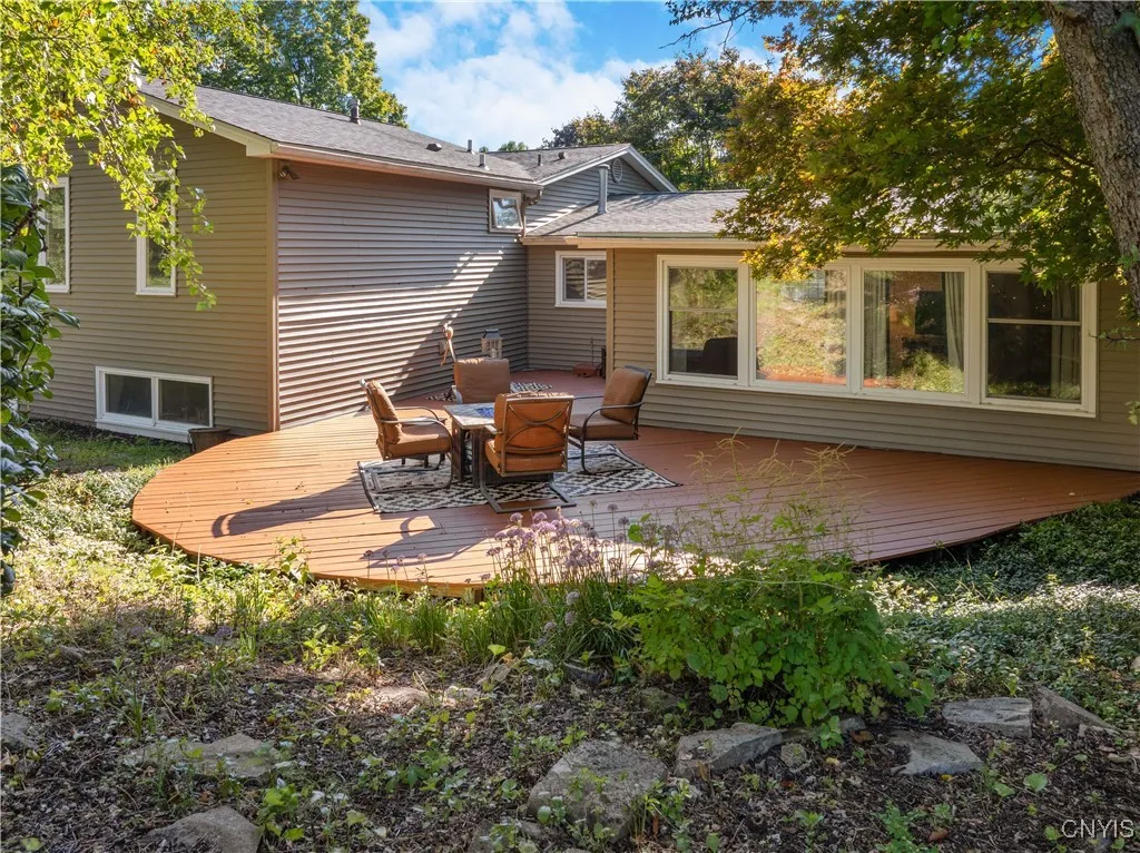 423 Churchill Lane, Manlius, New York 13066, Manlius, New York 13066, 5 Bedrooms Bedrooms, 10 Rooms Rooms,2 BathroomsBathrooms,Residential,Closed,423 Churchill Lane, Manlius, New York 13066,0,S1632313