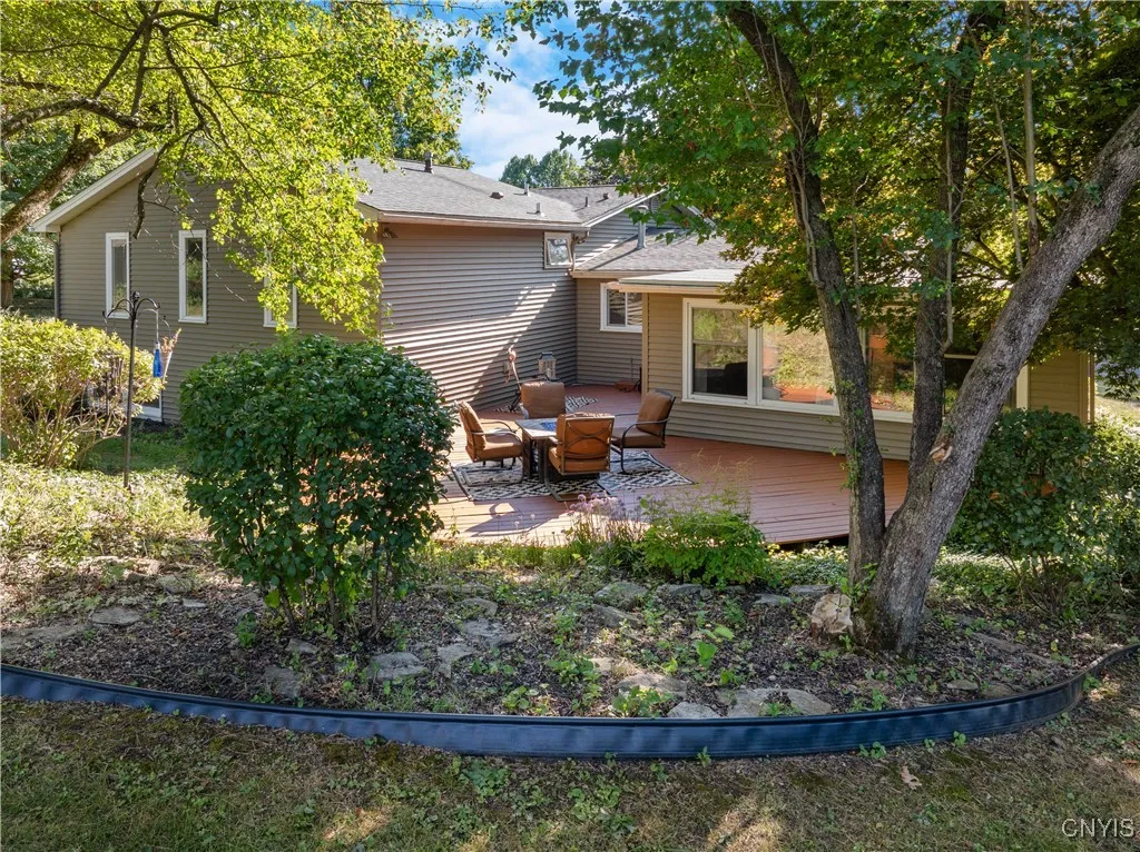 423 Churchill Lane, Manlius, New York 13066, Manlius, New York 13066, 5 Bedrooms Bedrooms, 10 Rooms Rooms,2 BathroomsBathrooms,Residential,Closed,423 Churchill Lane, Manlius, New York 13066,0,S1632313