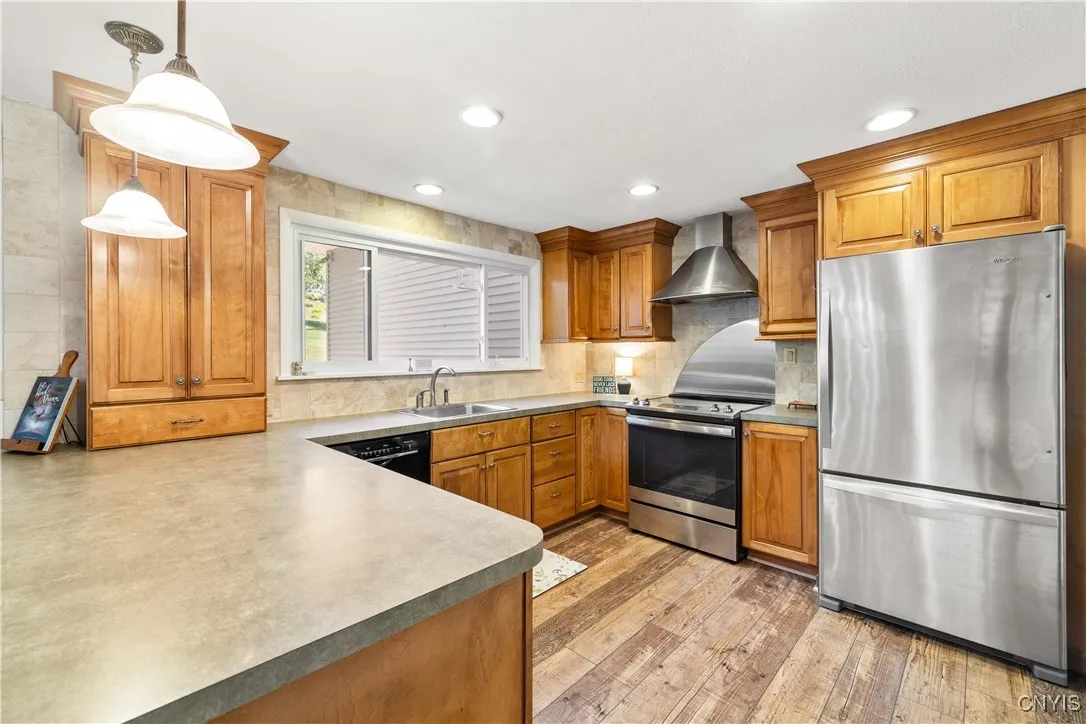 423 Churchill Lane, Manlius, New York 13066, Manlius, New York 13066, 5 Bedrooms Bedrooms, 10 Rooms Rooms,2 BathroomsBathrooms,Residential,Closed,423 Churchill Lane, Manlius, New York 13066,0,S1632313