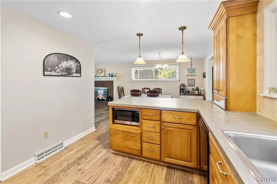 423 Churchill Lane, Manlius, New York 13066, Manlius, New York 13066, 5 Bedrooms Bedrooms, 10 Rooms Rooms,2 BathroomsBathrooms,Residential,Closed,423 Churchill Lane, Manlius, New York 13066,0,S1632313