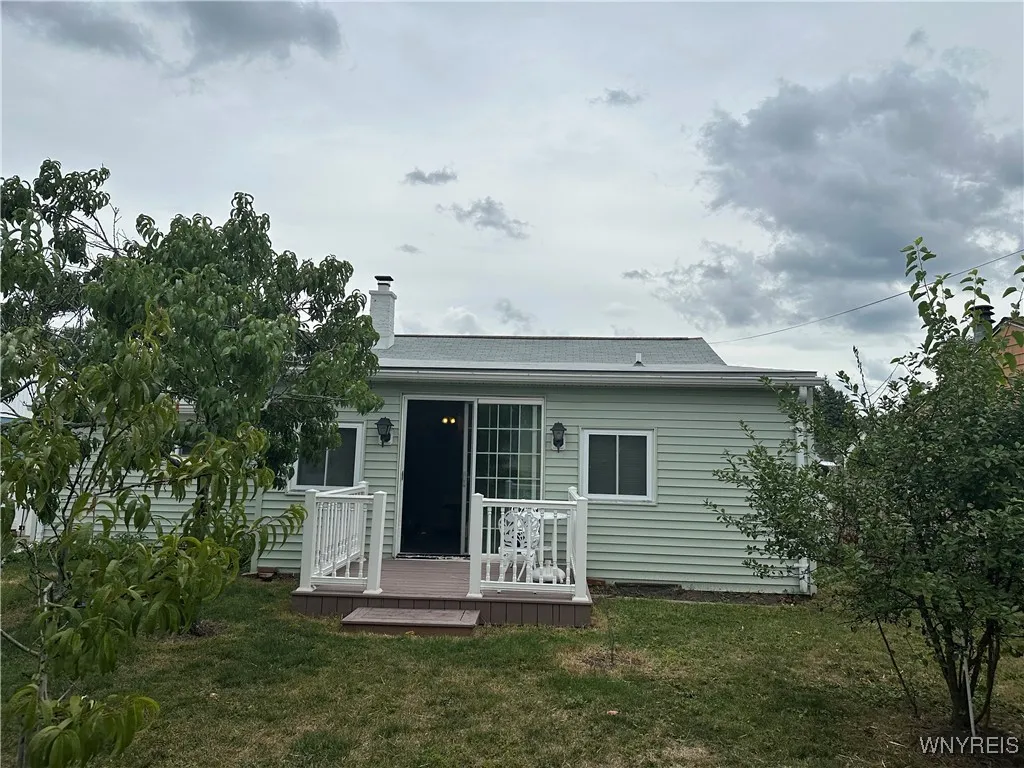 550 Montrose Avenue, Tonawanda, New York 14223, Tonawanda, New York 14223, 3 Bedrooms Bedrooms, 6 Rooms Rooms,2 BathroomsBathrooms,Residential,Closed,550 Montrose Avenue, Tonawanda, New York 14223,0,B1632301