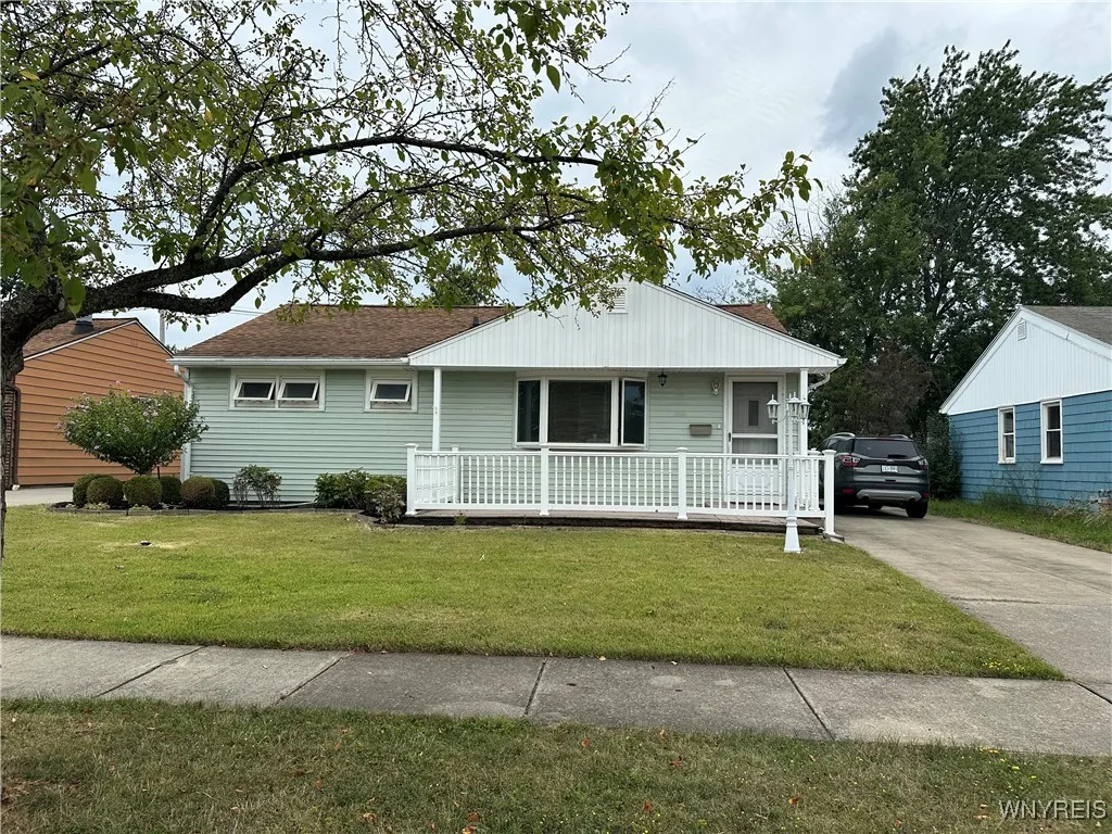 550 Montrose Avenue, Tonawanda, New York 14223, Tonawanda, New York 14223, 3 Bedrooms Bedrooms, 6 Rooms Rooms,2 BathroomsBathrooms,Residential,For Sale,550 Montrose Avenue, Tonawanda, New York 14223,0,B1632301
