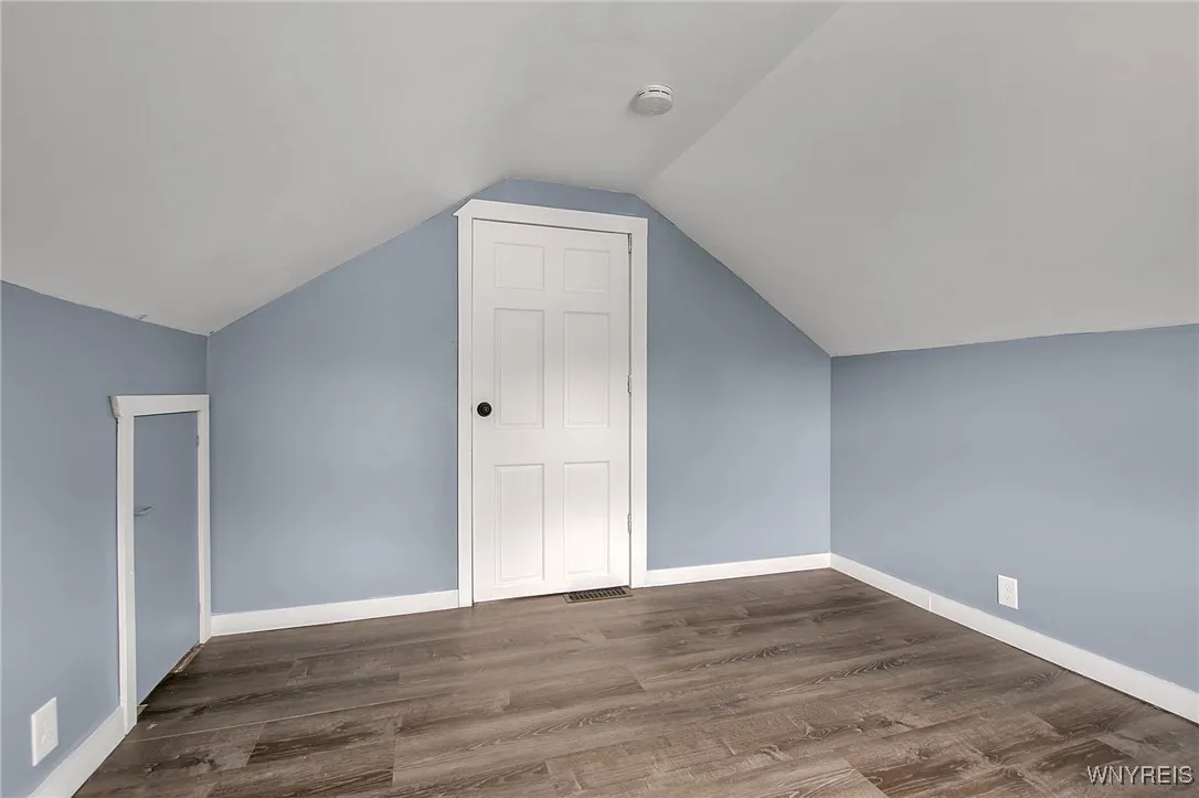 1226 Roselle Avenue, Niagara Falls, New York 14305, Niagara Falls, New York 14305, 5 Bedrooms Bedrooms, 11 Rooms Rooms,2 BathroomsBathrooms,Residential,Closed,1226 Roselle Avenue, Niagara Falls, New York 14305,0,B1632502