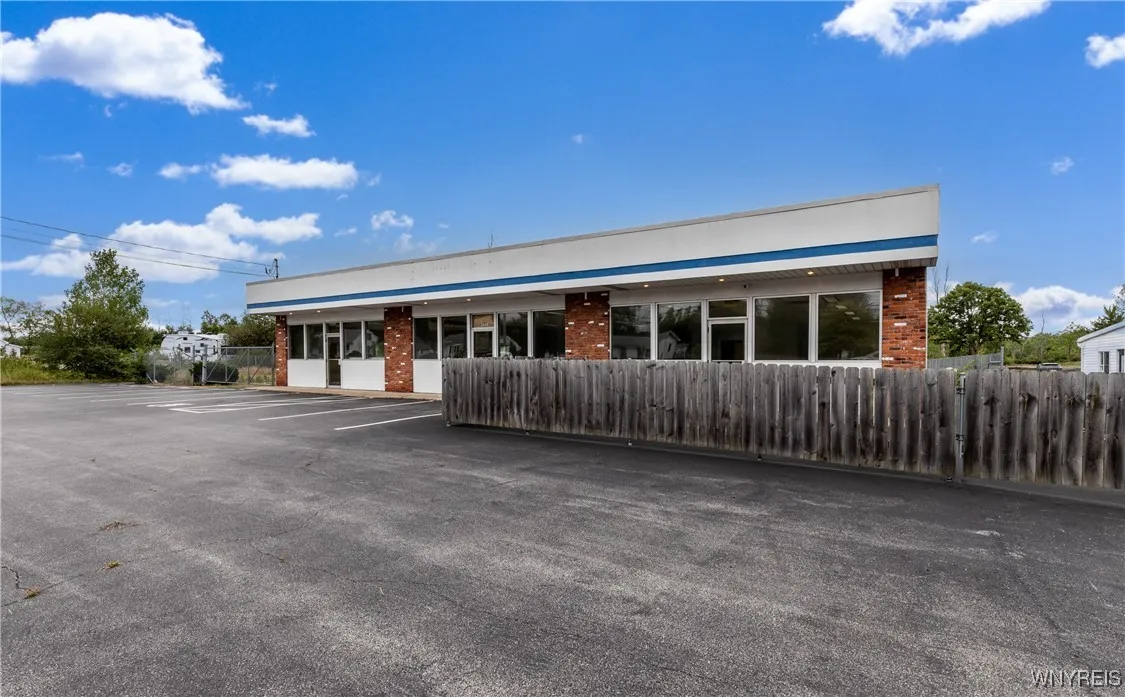 6640 Lincoln Avenue, Lockport Town, New York 14094, Lockport Town, New York 14094, ,Commercial Sale,Closed,6640 Lincoln Avenue, Lockport Town, New York 14094,0,B1632744