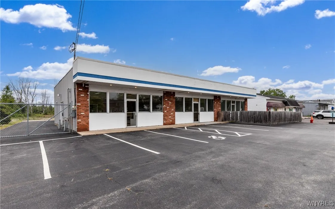 6640 Lincoln Avenue, Lockport Town, New York 14094, Lockport Town, New York 14094, ,Commercial Sale,Closed,6640 Lincoln Avenue, Lockport Town, New York 14094,0,B1632744